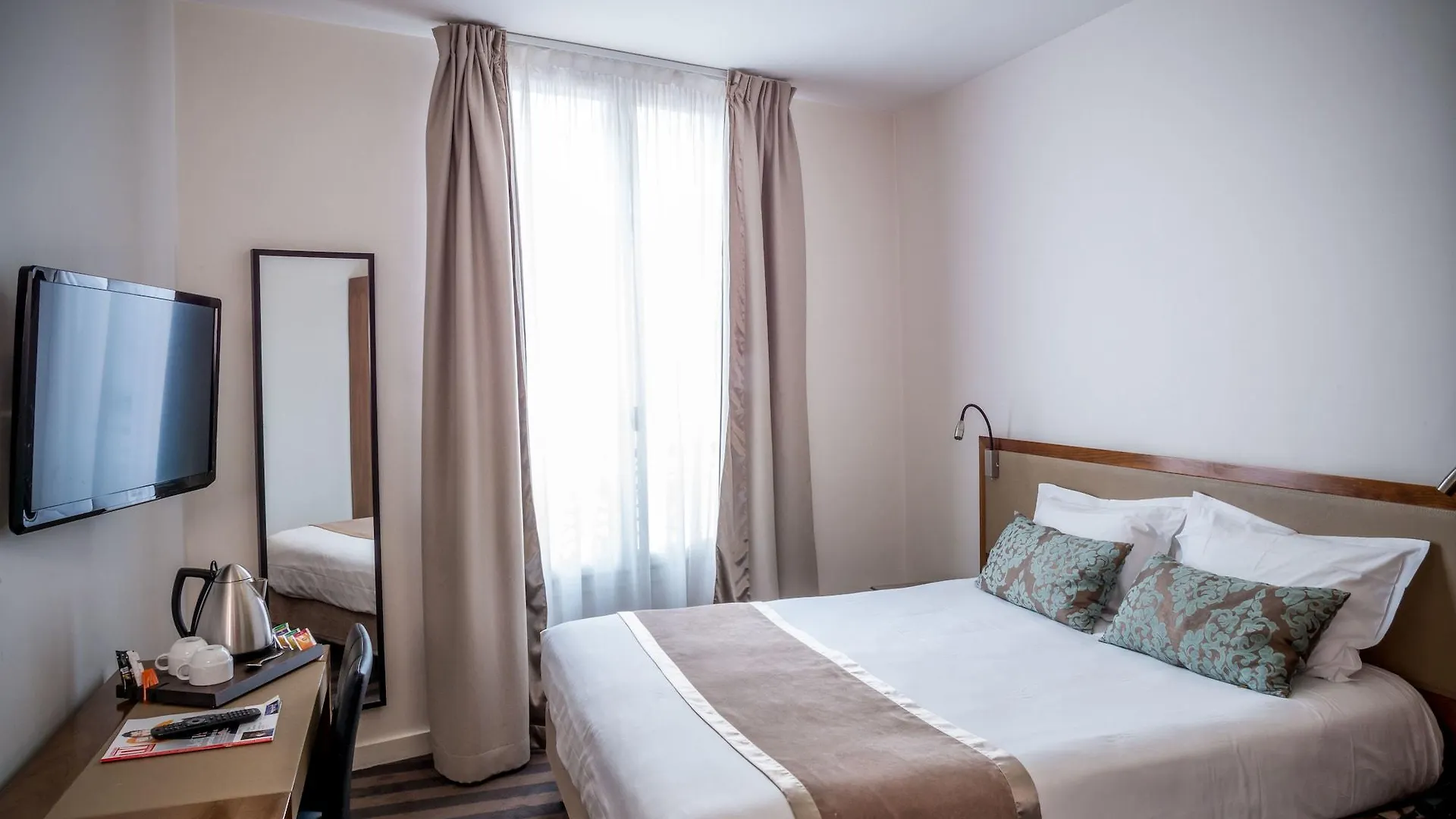 Art Hotel Eiffel Párizs Franciaország