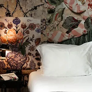 Du Petit Moulin Hotel
