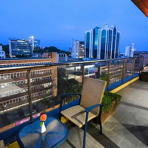 https://kampala-boulevard-suites.about-kampalahotels.com