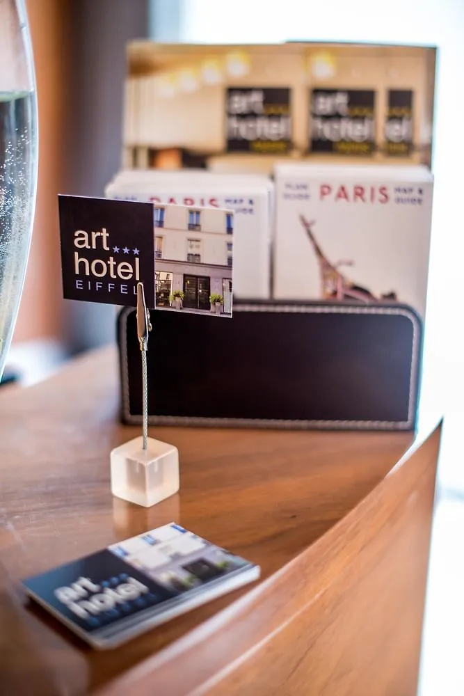 ***  Art Hotel Eiffel Paris Fransa